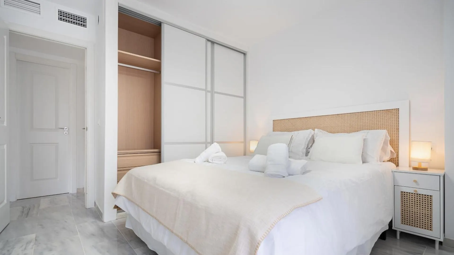 Gran Apartamento Laguna Beach Торрокс-Коста 0*,